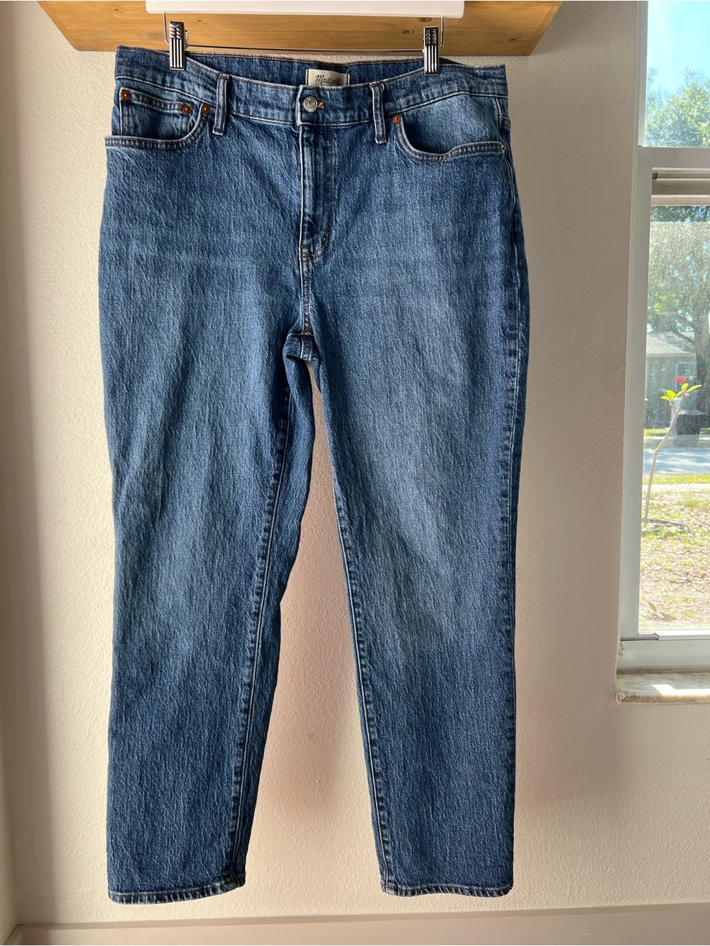 Madewell denim jeans in medium blue with contrast stitching
